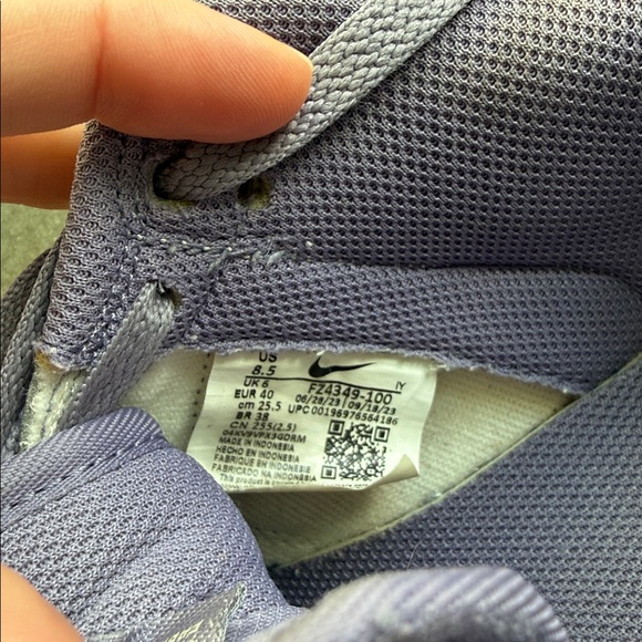 Nike Dunk Low - Picture 6 of 15